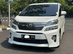 VELLFIRE 2.4 ZG AT 2014 PUTIH DIJUAL CEPAT MURAH BERGARANSI