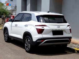 Hyundai Creta 2022 trend putih km 21 ribuan cash kredit bisa dibantu 13