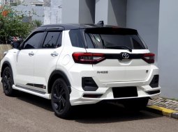 Toyota Raize 1.0T GR Sport CVT (One Tone) 2022 putih km 18ribuan cash kredit proses bisa dibantu 18