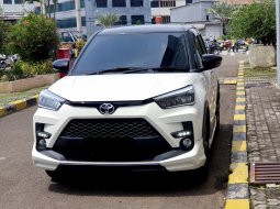 Toyota Raize 1.0T GR Sport CVT (One Tone) 2022 putih km 18ribuan cash kredit proses bisa dibantu 3