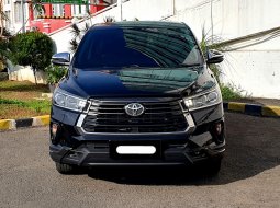 Toyota Venturer 2.4 A/T DSL 2021 hitam km 39rban cash kredit proses bisa dibantu