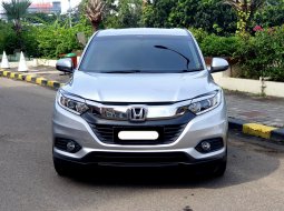 Honda HR-V 1.5L E CVT 2019 silver km 52 ribuan pajak panjang tangan pertama