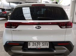 Kia Sonet Premiere 1.5 AT 2021 Putih 8