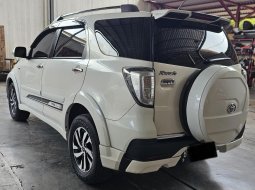 Toyota Rush TRD M/T ( Manual ) 2015 Putih Tangan 1 Good Condition Siap Pakai 4