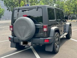 JEEP WRANGLER 3.8L BENSIN AT HITAM 2011 LOW KM DIJUAL CEPAT TERMURAH 4