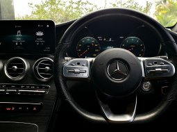 Mercedes-Benz GLC 200 AMG Line 2022 putih km 26 ribuan cash kredit bisa dibantu 12