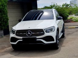 Mercedes-Benz GLC 200 AMG Line 2022 putih km 26 ribuan cash kredit bisa dibantu 3