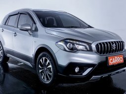 JUAL Suzuki SX4 S-Cross AT 2022 Silver