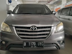 Toyota Innova 2.0 G Lux AT 2015