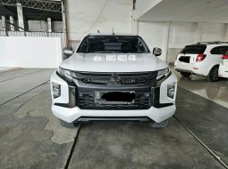 Mitsubishi Triton Ultimate 2.4 AT ( Matic ) 2021 Km Antik 21rban  Siap pakai