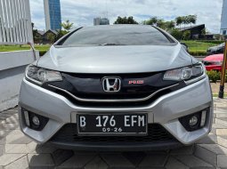 Honda Jazz RS Matic Tahun 2016 Kondisi Mulus Terawat Istimewa Seperti Baru