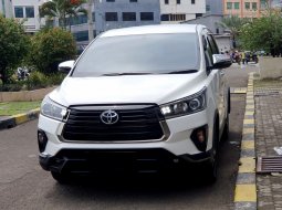 Toyota Venturer 2.4 A/T DSL 2021 diesel putih km 53 ribuan cash kredit proses bisa dibantu 2