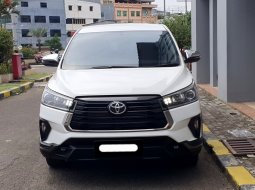 Toyota Venturer 2.4 A/T DSL 2021 diesel putih km 53 ribuan cash kredit proses bisa dibantu