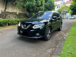 Nissan X-Trail 2.5 CVT 2015 Hitam Istimewa Murah