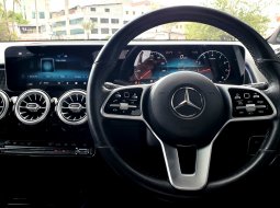 Mercedes-Benz GLB 200 Progressive Line 2020 putih km 44 rban cash kredit proses bisa dibantu 12