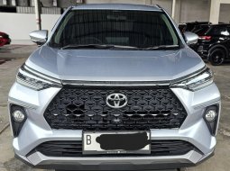 Toyota Veloz Q A/T ( Matic ) 2022 Silver Km 27rban Mulus Siap Pakai