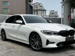 2020 BMW 320i G20 TURBO (300N.m) Free Service Sd 2028 Rec ATPM Km 56rb Body Mulus Interior OtrKREDIT