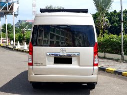 Toyota Hiace Premio 2020 10 seater diesel km 29 ribuan 5