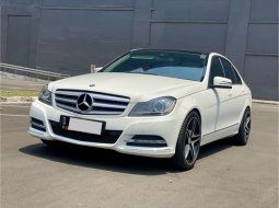 Mercedes-Benz C-Class C 300 2013 Putih 3