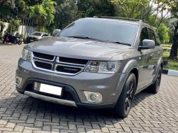 Dodge Journey SXT Platinum 2013 Abu-abu 2