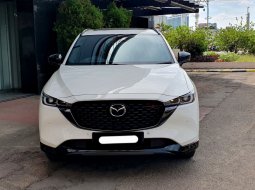 Mazda CX-5 Kuro Edition 2023 putih sunroof km 8 ribuan