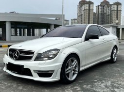 Mercedes-Benz Coupe C204 AMG TURBO White On Red Interior Panoramic Sunroof Km 65 rb KREDIT TDP 25 jt