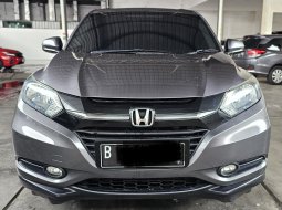 Honda HRV E A/T ( Matic ) 2017 Abu2 Mulus Siap Pakai Pajak Panjang