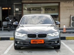 BMW 3 Series 320i M Sport 2.0 Facelift 2018 Abu Abu Metalik Sedan