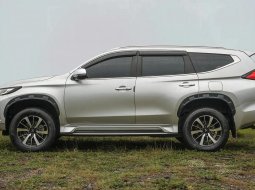 Mitsubishi Pajero Sport Dakar 2.4 AT 2019 Silver - Pajak Panjang - Dokumen Lengkap 2