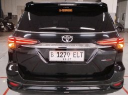 Toyota Fortuner 2.4 VRZ AT 2020 9