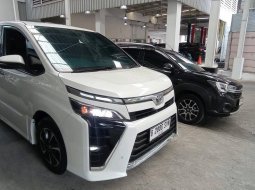 Toyota Voxy 2.0 A/T 2022  - Kredit Mobil Murah 2