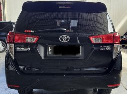 Toyota Innova 2.4 V A/T ( Matic Diesel ) 2022 Hitam Km 49rban Mulus Siap Pakai Good Condition 5