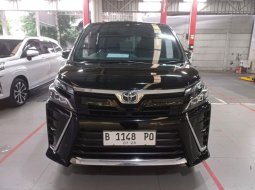 Toyota Voxy 2.0 A/T 2018  - Beli Mobil Bekas Murah