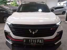 Wuling Almaz Pro 7-Seater  - Mobil Murah Kredit