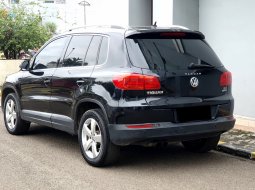 Volkswagen Tiguan 1.4L TSI 2013 hitam 4