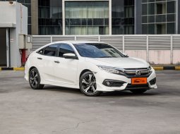 (Free 1Year Emegency)Honda Civic ES 1.5 Turbo AT 2018 Putih 4