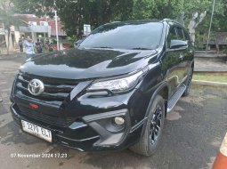 Toyota Fortuner 2.4 VRZ AT 2020  - Kredit Mobil Murah