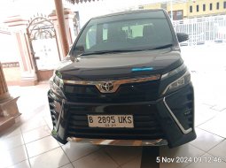 Toyota Voxy 2.0 A/T 2018  - Beli Mobil Bekas Murah 1