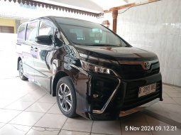 Toyota Voxy 2.0 A/T 2018  - Beli Mobil Bekas Murah 5