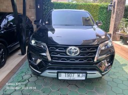 Toyota Fortuner VRZ 2022  - Cicilan Mobil DP Murah