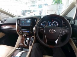 Toyota Alphard 2.5 G A/T 2021 Hitam 6