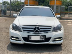 Mercedes-Benz C-Class C200 2014