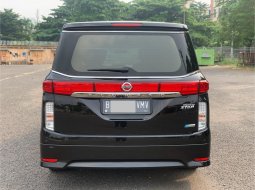 Nissan Elgrand Highway Star 2013 3