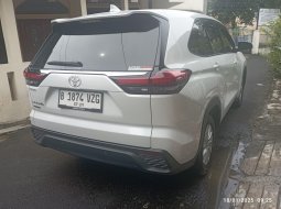 Toyota Innova Zenix G CVT 2024 4