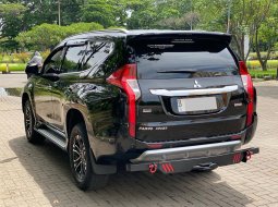 Mitsubishi Pajero Sport Dakar 4x2 AT 2018 Hitam 6