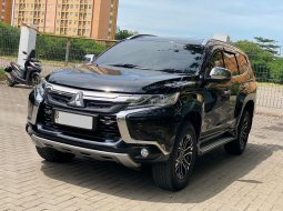 Mitsubishi Pajero Sport Dakar 4x2 AT 2018 Hitam 2