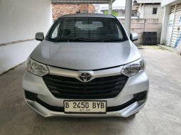 TOYOTA AVANZA E 1.3 MT 2018  SILVER