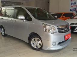 Toyota NAV1 2.0 AT 2013 - Pajak Panjang - D1186XGF