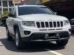 JEEP COMPASS 2.4 AT PUTIH 2013 DIJUAL CEPAT MURAH