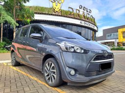 Toyota Sienta V CVT 2019